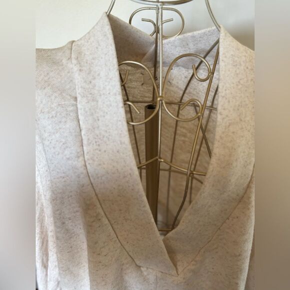 Lou & Grey long sleeve oversized deep v neck sweatshirt size XS/S - Picture 7 of 8